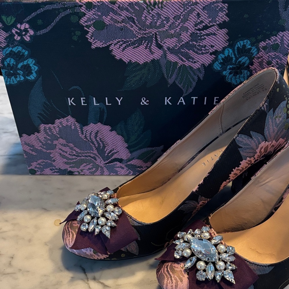 Kelly & Katie Black and Purple Floral Heels